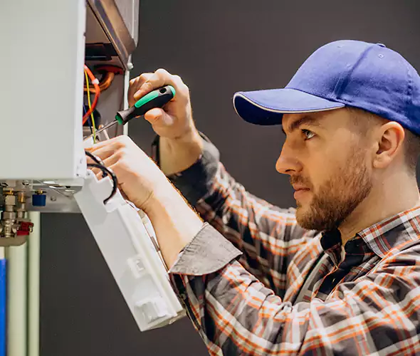 Expert Plumber for Tankless Water Heater Maintenance in Garden City, ID: Schedule Professional Maintenance Services with Us